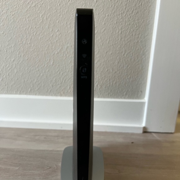 Verizon Fios Router model G1100 - Picture 2 of 4